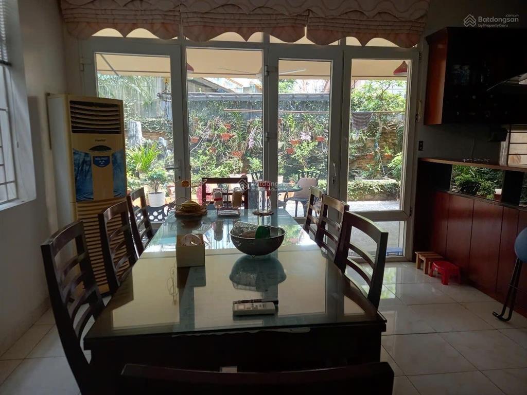 Bán biệt thự làng việt kiều châu âu 135m2 2 mặt đường full nội thất đang cho thuê 0927 113 ***