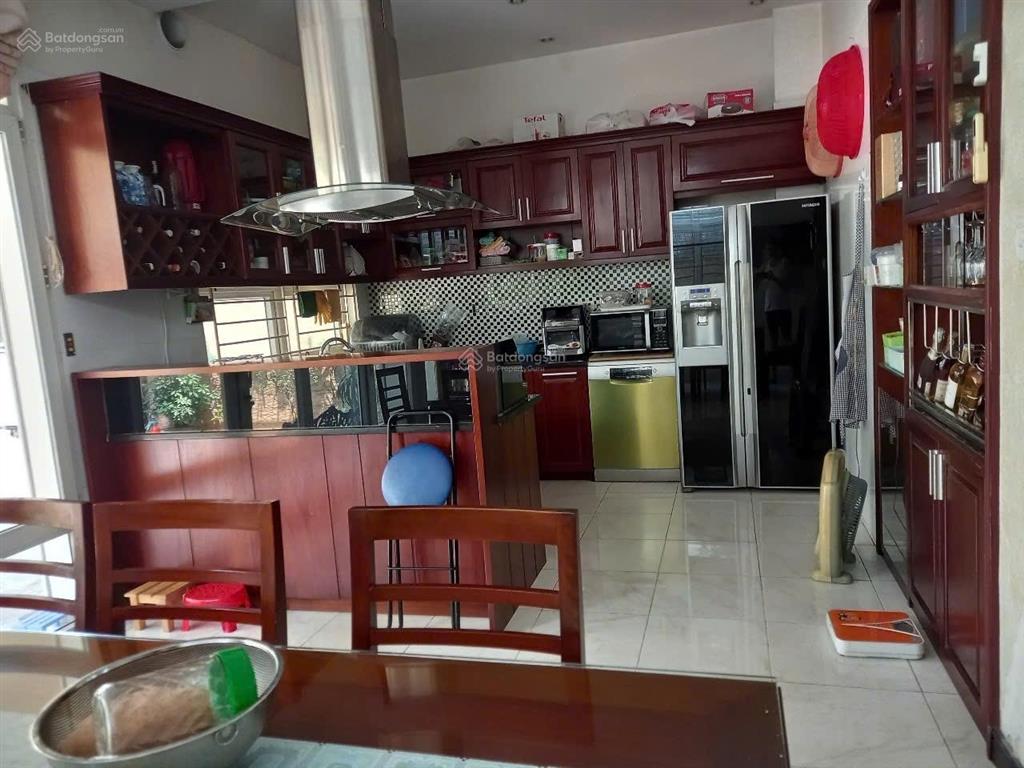Bán biệt thự làng việt kiều châu âu 135m2 2 mặt đường full nội thất đang cho thuê 0927 113 ***