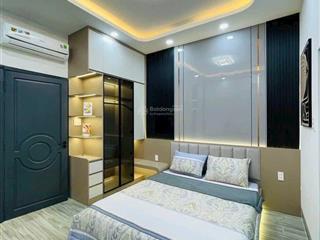 Nhà 68 m2, chỉ 5 tỷ 950 , đường lâm thị hố,  ngà nhà phố q 12