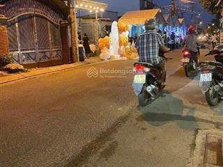 Bán nhà,120 m2, chỉ 6 tỷ 1 , hẻm xe hơi, đường lê thị riêng, ngà nhà phố