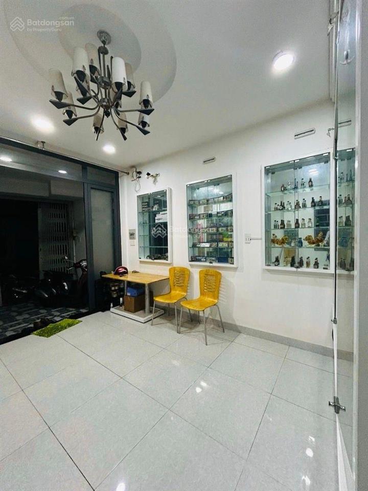 Nhà 68m2, nhỉnh 3 tỷ, đường trần thị hè, hẻm xe hơi.  ngà nhà phố hỗ trợ xem nhà trực tiếp