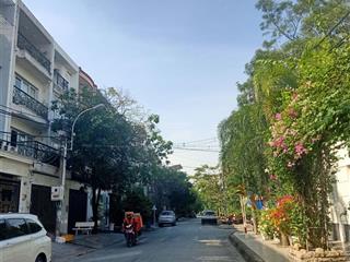 Nhà 68m2, nhỉnh 3 tỷ, đường trần thị hè, hẻm xe hơi.  ngà nhà phố hỗ trợ xem nhà trực tiếp