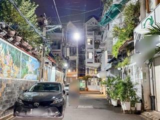 Nhà huỳnh thị hai,48 m2 nhỉnh 4 tỷ, hẻm xe hơi full nội thất,  ngà nhà phố