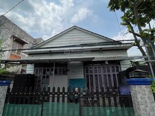 Nhà cấp 4 2pn 2wc ngang 13x16 cn 208 ra đường lã xuân oai 100m giá 10tỷ