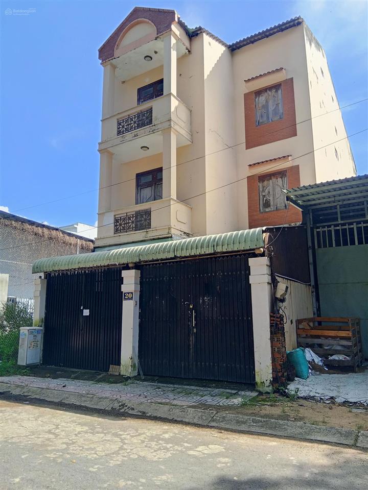 Nhà phân lô sát vinhomes grand park 147m2 4 tầng