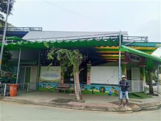 Bán trường mầm non ngay vinhomes lô góc 2 mặt tiền