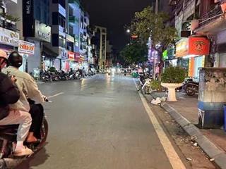 Bán nhà bạch mai 30m², 6 tầng, ô tô đỗ cửa, vị trí trung tâm, ở ngay