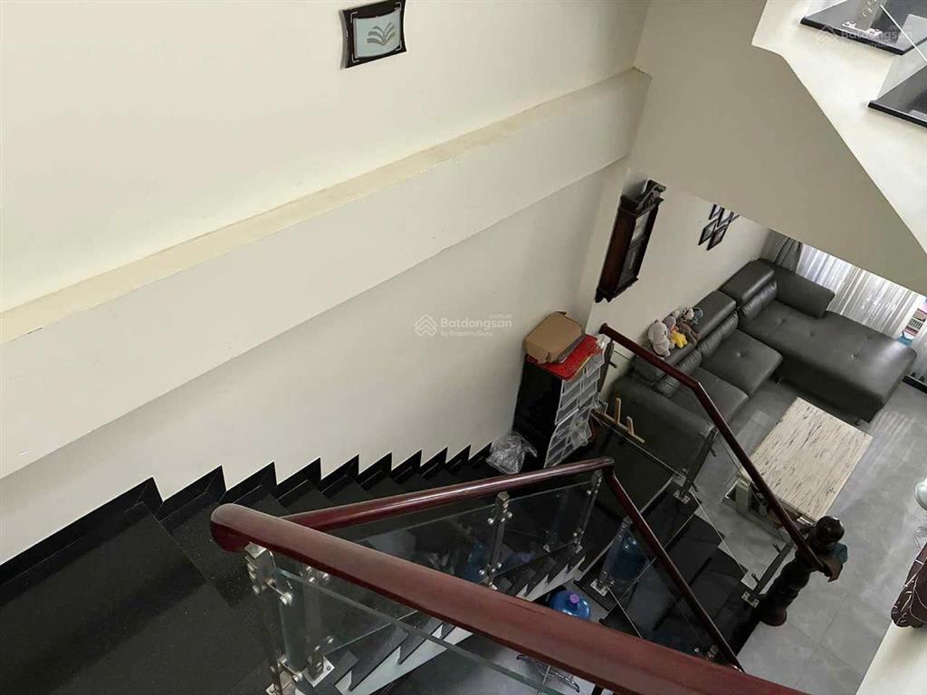 Bán nhà mt kinh doanh đường nhựa 13m  2 tầng  dt 94m2  3pn  vĩnh hoà  nt  7,5 tỷ
