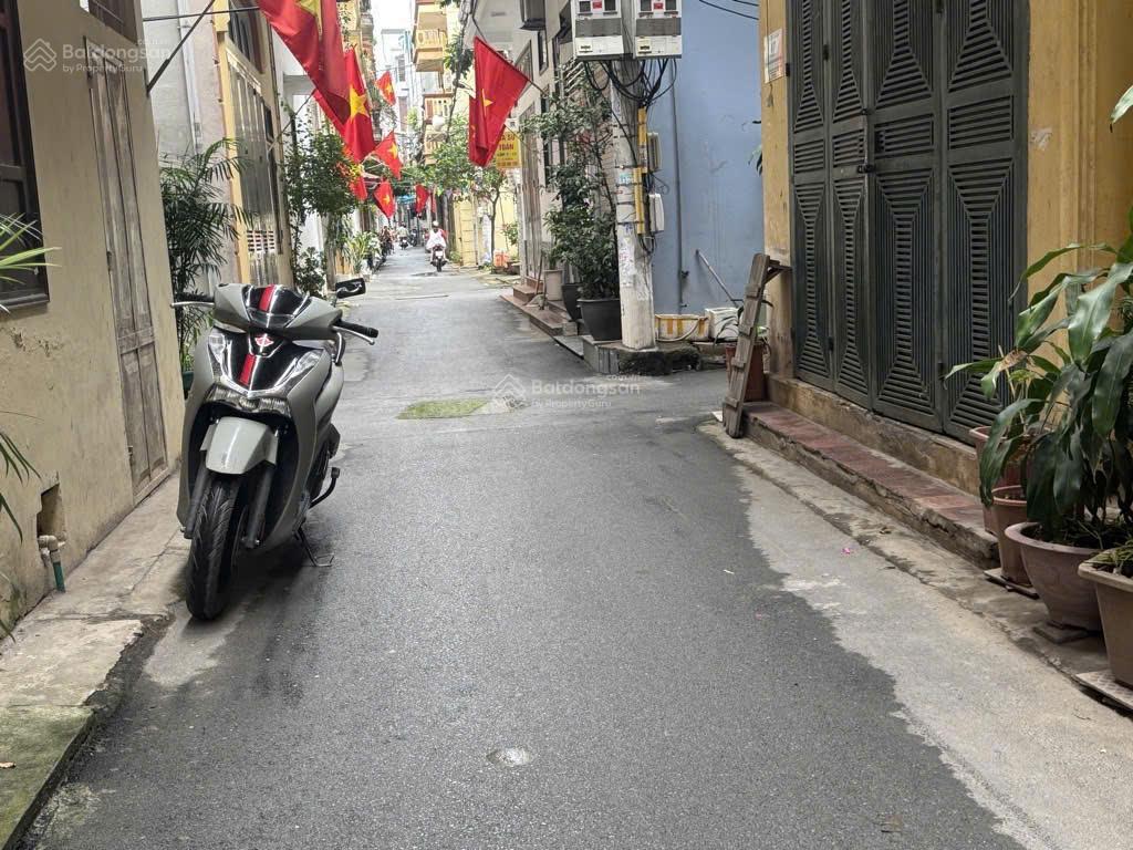 Bán đất tặng nhà lô góc 2 mặt ngõ thông, ô tô đỗ cửa ngô quyền hà đông