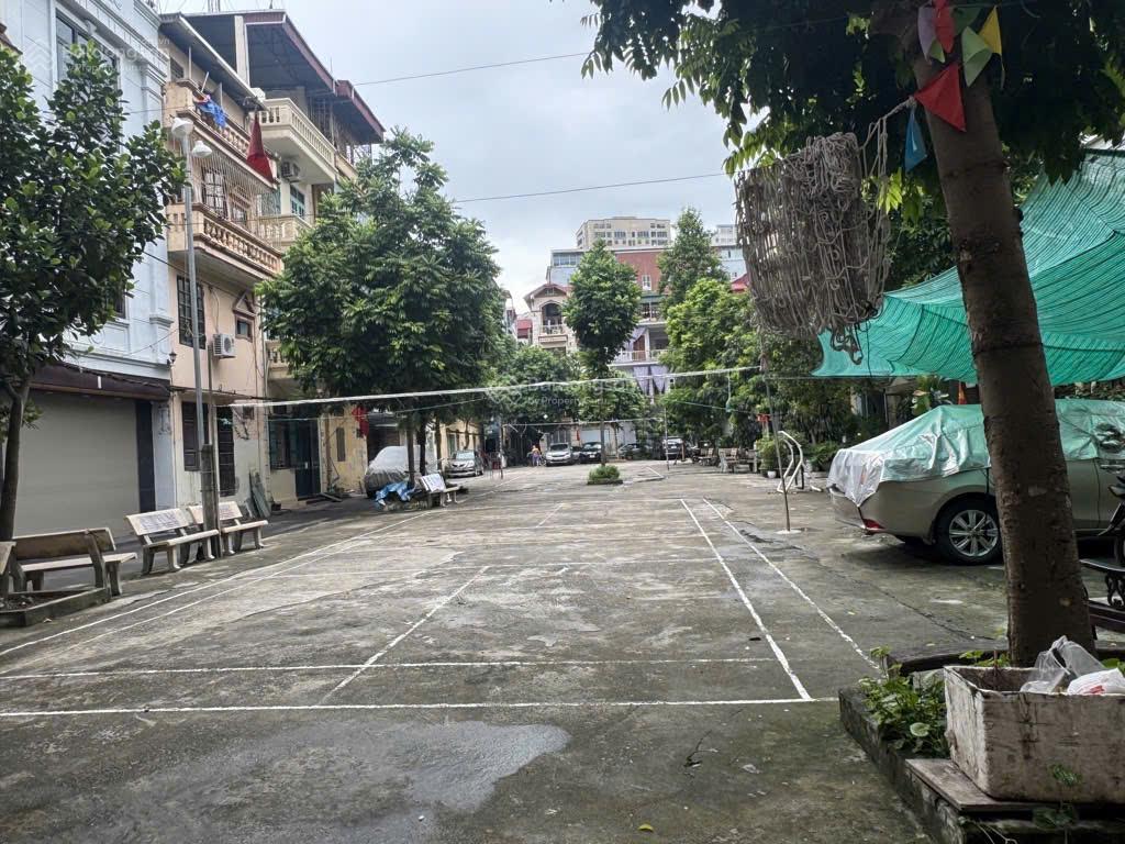 Bán đất tặng nhà lô góc 2 mặt ngõ thông, ô tô đỗ cửa ngô quyền hà đông