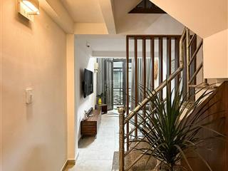 Bán nhà mới, đẹp, dọn vào ở ngay đường vĩnh viễn, quận 10