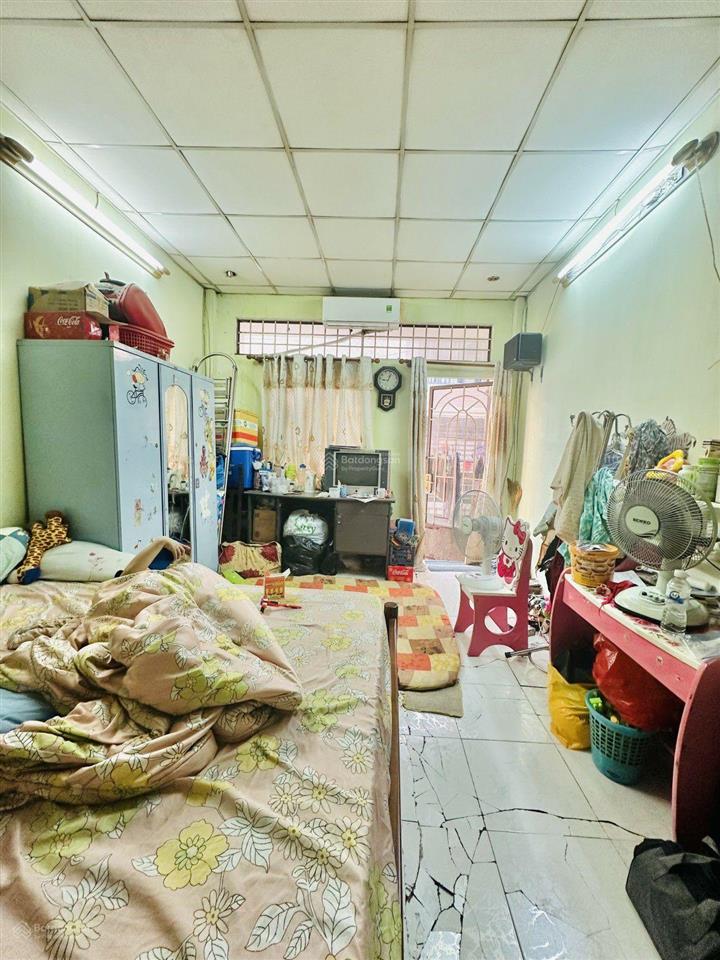 Nhà quận 10. xe hơi đổ cửa quay đầu. nguyễn ngọc lộc. giá 6.5 tỷ.