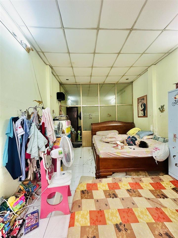 Nhà quận 10. xe hơi đổ cửa quay đầu. nguyễn ngọc lộc. giá 6.5 tỷ.