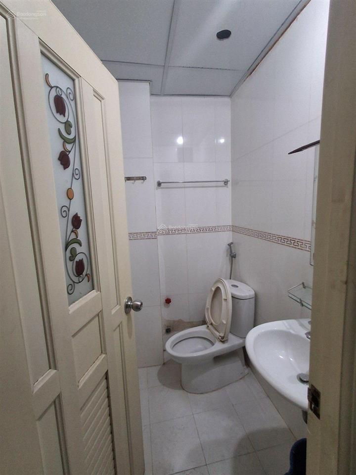 Bán nhà quận 10, cmt8. gần chợ hòa hưng. gần mặt tiền đường, 7tỷ8