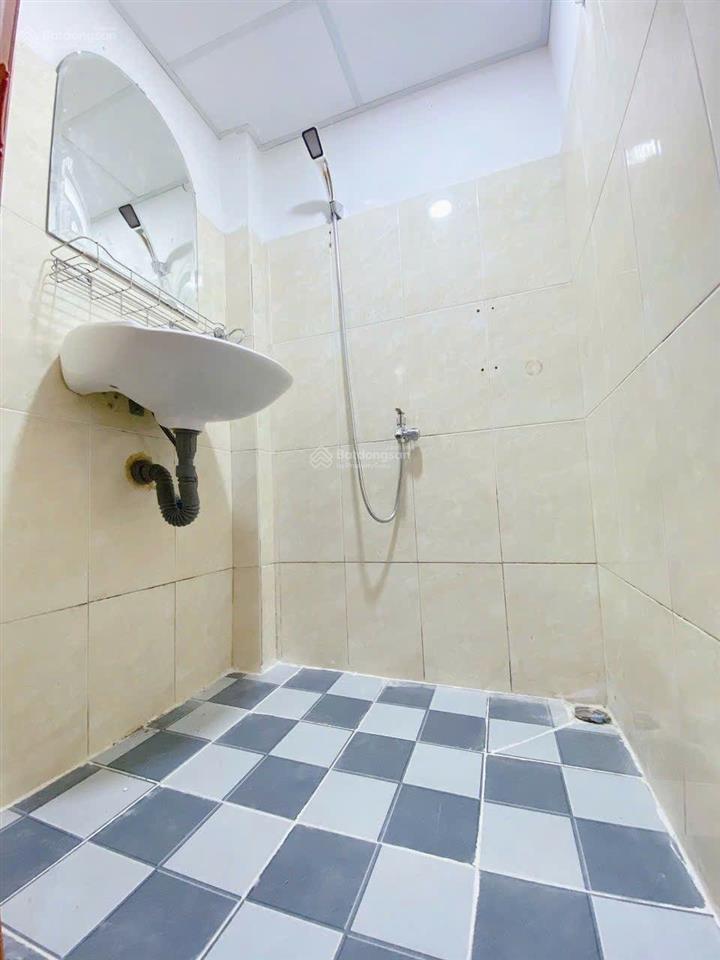 Bán nhà đường bến chương dương thông nguyễn văn cừ trần hưng đạo giá chỉ 6,3 tỉ