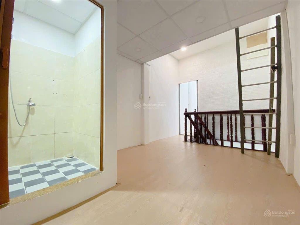 Bán nhà đường bến chương dương thông nguyễn văn cừ trần hưng đạo giá chỉ 6,3 tỉ