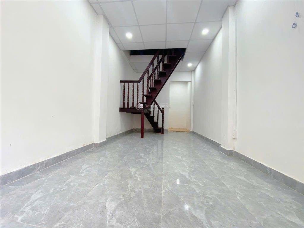 Bán nhà đường bến chương dương thông nguyễn văn cừ trần hưng đạo giá chỉ 6,3 tỉ