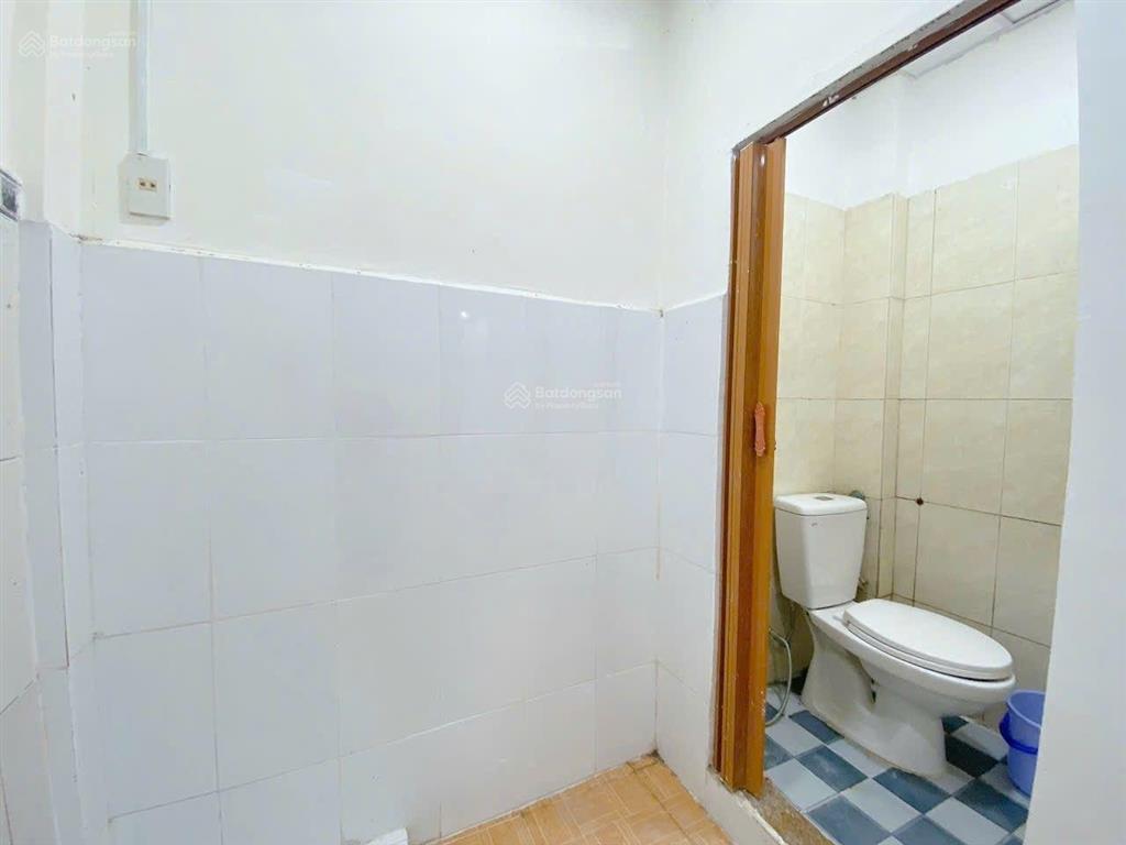 Bán nhà đường bến chương dương thông nguyễn văn cừ trần hưng đạo giá chỉ 6,3 tỉ