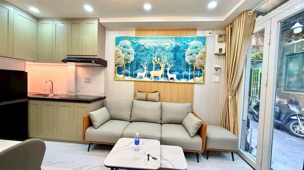 Nhà mới trung tâm quận 3  3 tầng  2pn  hẻm 3,5m lý thái tổ  giá chỉ ~ 5 tỉ