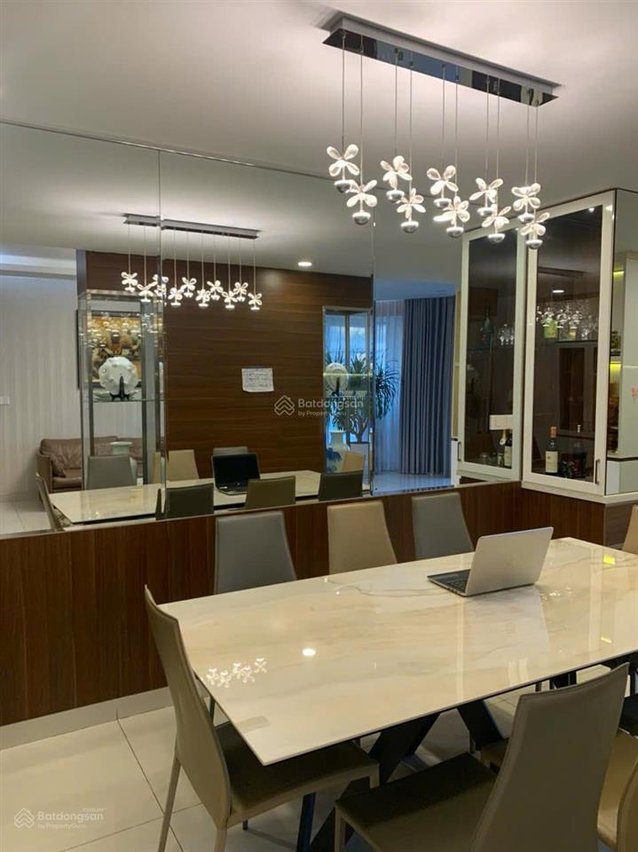 Bán căn hộ riverpark premier, 130m², 3pn2wc, nội thất cao cấp, ô xe hầm