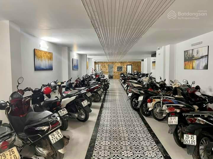 Hiếm  lô góc  mễ trì  9 tầng, 1 hầm thang máy dòng tiền 180 triệu/tháng  phân lô oto vào nhà