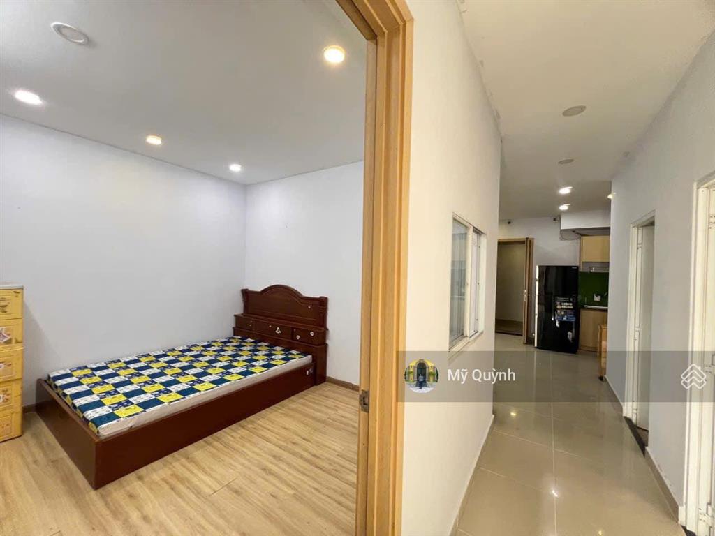 Bán căn hộ tại oriental plaza, 1tỷ938, 78m2, 2pn + 2wc, tân phú.