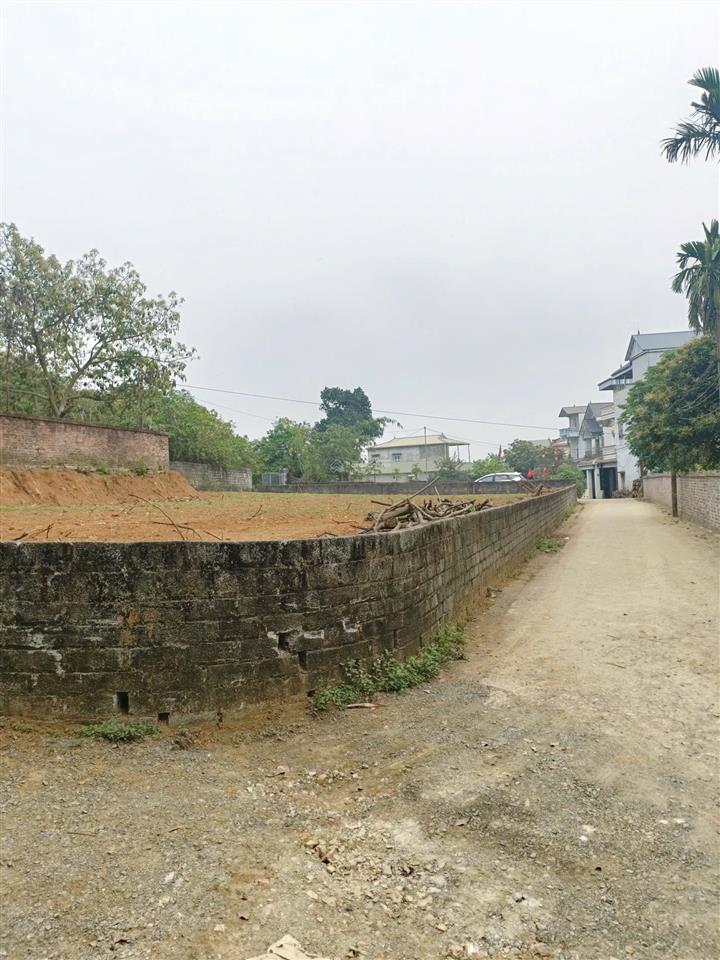 Chính chủ bán lô góc 3 mặt tiền tại cố thổ, lương sơn, hoà bình