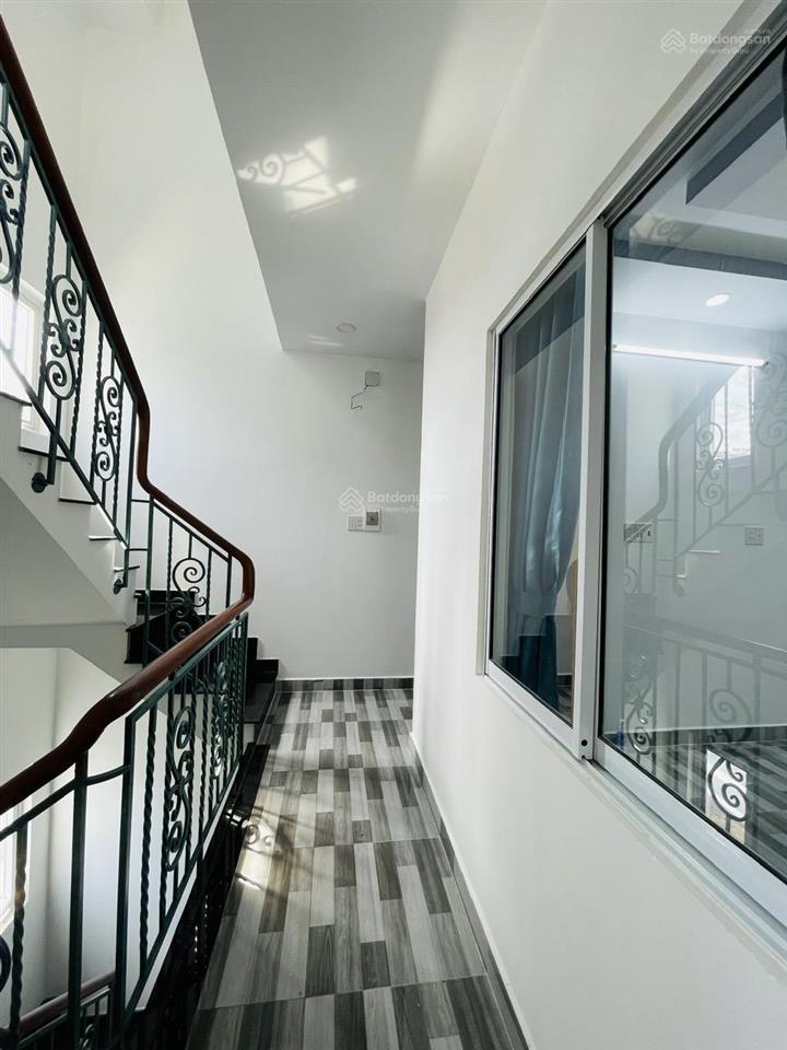 Cho thuê phòng trong nhà nguyên căn q7 mới sạch đẹp