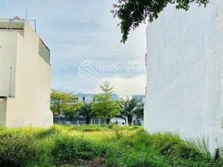 Chính chủ cần bán đất 90m2 tại nguyễn hoàng, an phú, quận 2, shr. thổ cư 100%.  0768 152 ***