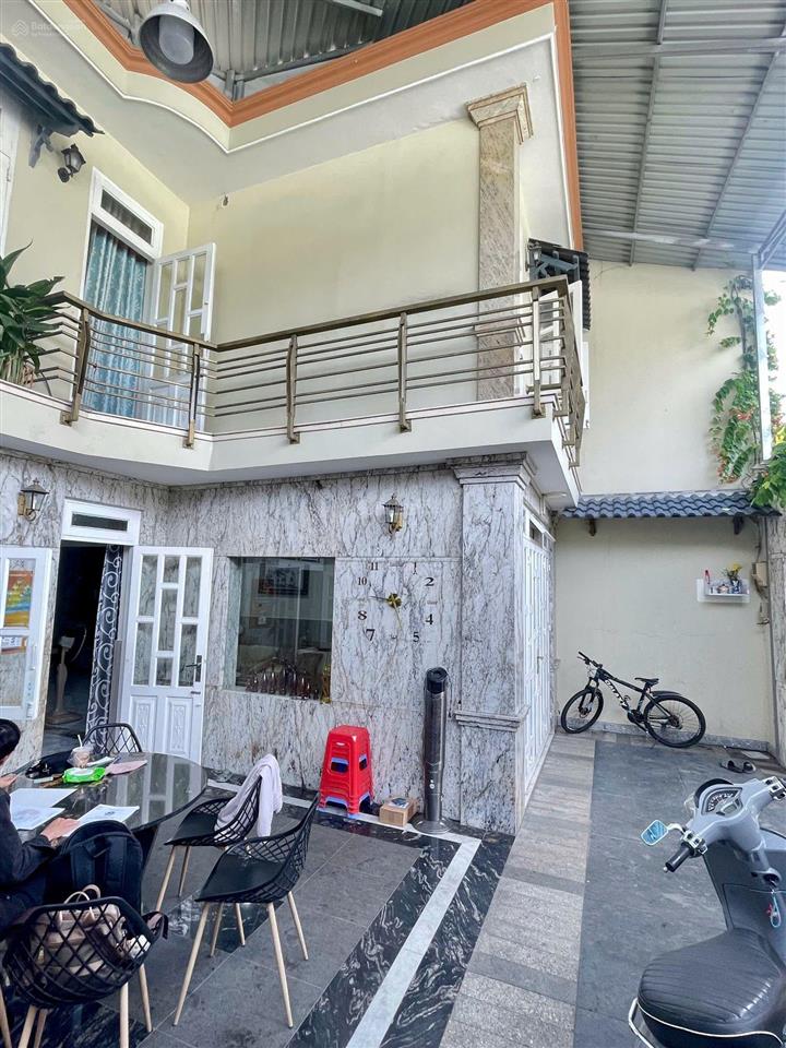 Bán nhà 8x15m sát trường quốc tế nam việt , phan văn hớn , qua tân bình 5p, giá 9,5 tỷ tl mạnh