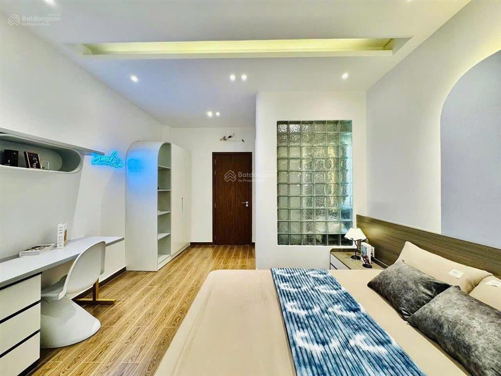 Nhà mới xây hẻm 8m phan anh, 4.5 x 15, 5 tầng btct, 5 pn, nội thất cao cấp, gần ngay cv phú lâm