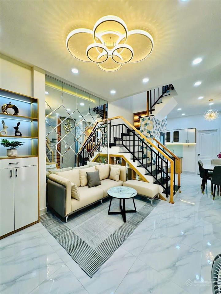 Chuyển công tác bán nhà hẽm 6m phạm phú thứ, 4 x 13, 3 tầng btct, 4pn, tiện di chuyển về trung tâm