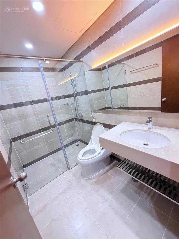 Bán căn hộ 2 phòng ngủ pearl plaza view sông, giá tốt