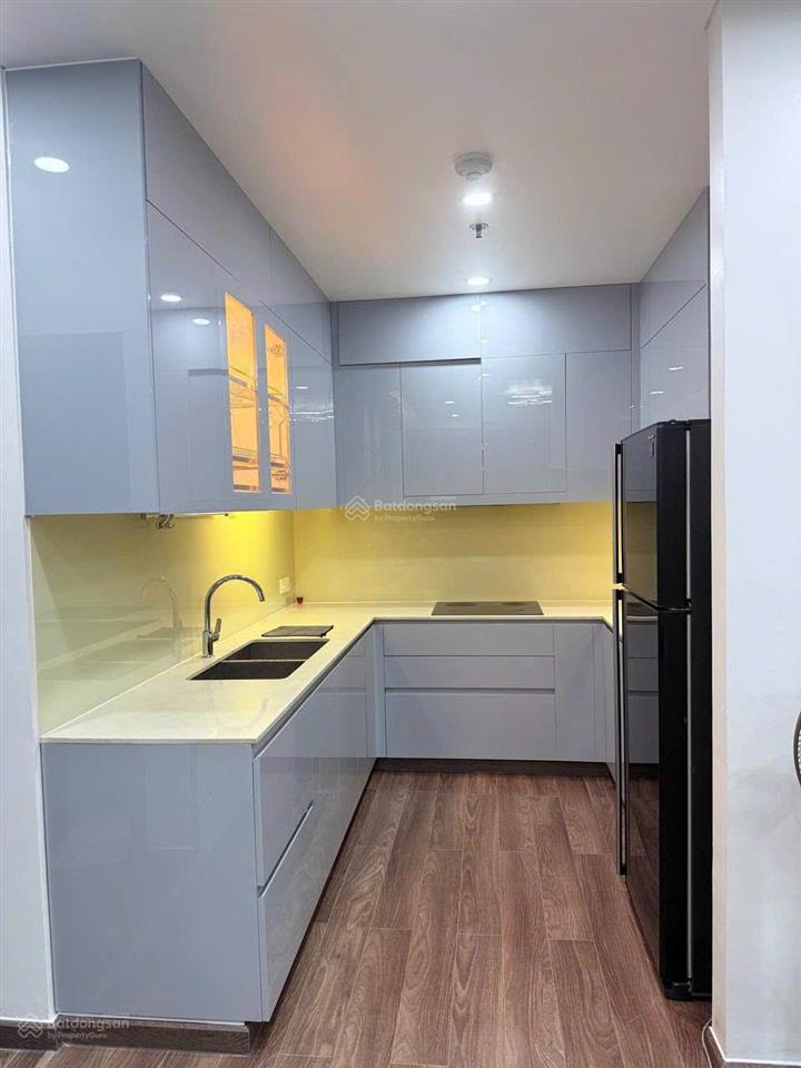 Bán căn hộ 2 phòng ngủ pearl plaza view sông, giá tốt