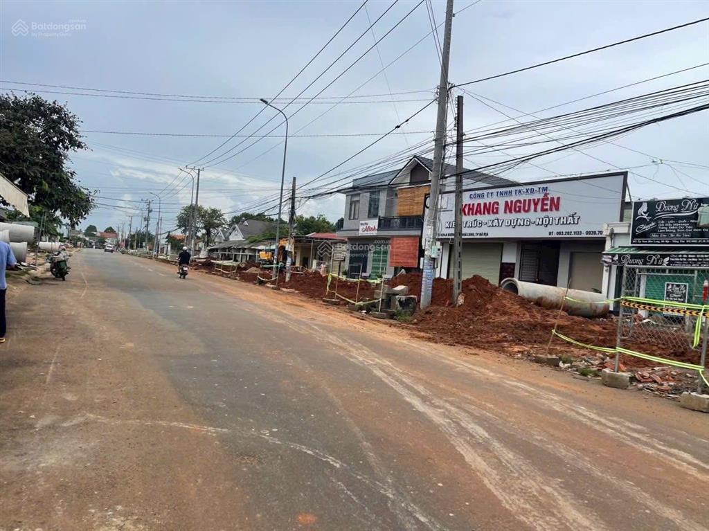 Bán lô đất đẹp mặt tiền hương lộ 2 gần chợ hoà long  bà rịa