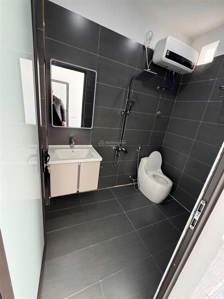 Nhà 3 tầng tại phạm gia mô, hưng đạo, dương kinh. chỉ việc xách vali về ở luôn