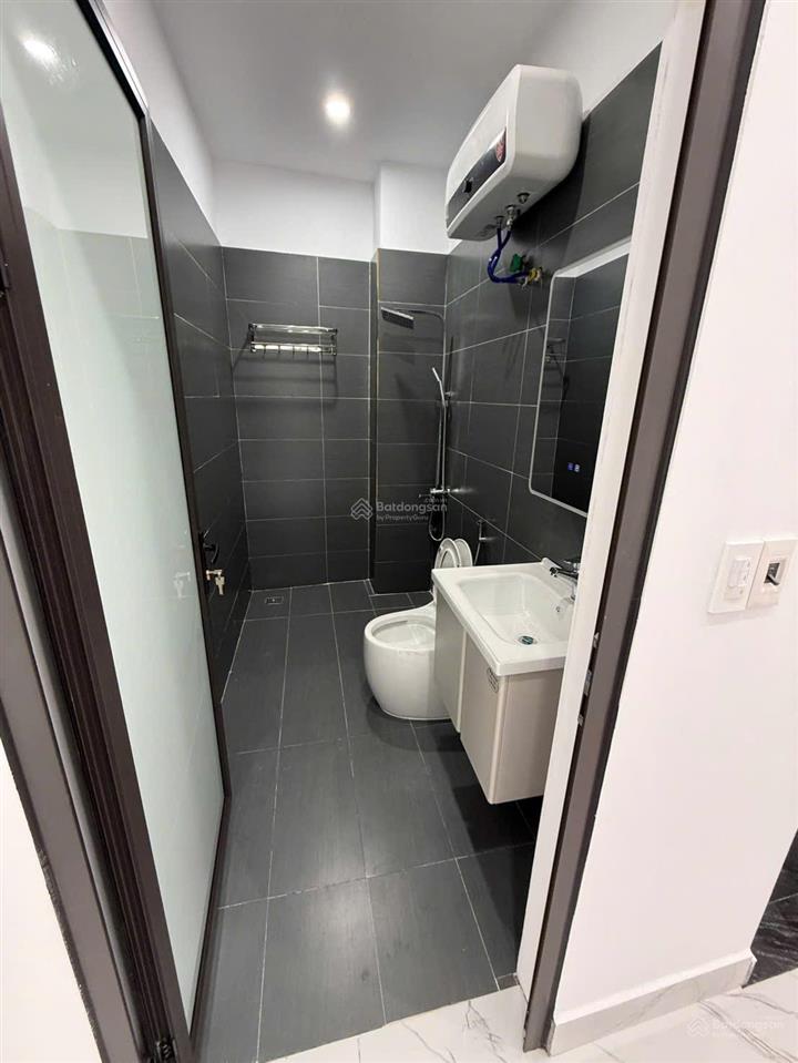 Nhà 3 tầng tại phạm gia mô, hưng đạo, dương kinh. chỉ việc xách vali về ở luôn