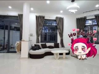 Nhà lô góc 2 mặt tiền 2 tầng 119m2 full nội thất