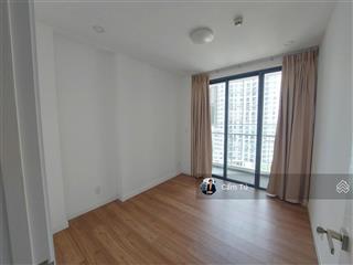 Bán căn hộ 1 phòng ngủ, có sổ hồng, giá 4.4 tỷ đồng. gọi tú cata 0909 931 *** để có thêm thông tin