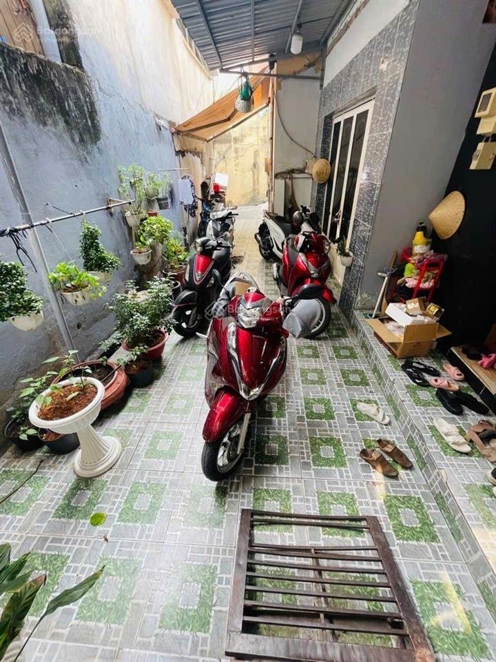 Cặp nhà mặt tiền  tỉnh lộ 10  giáp q6  thuê 45tr/tháng (10x28m) giá 27.5 tỷ (tl)