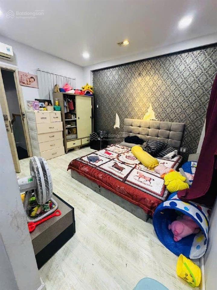 Bán nhà mặt tiền  kdc chợ cây sa dà  bình tân kd đỉnh (5x18m) 5pn chỉ12.5 tỷ(tl) shr