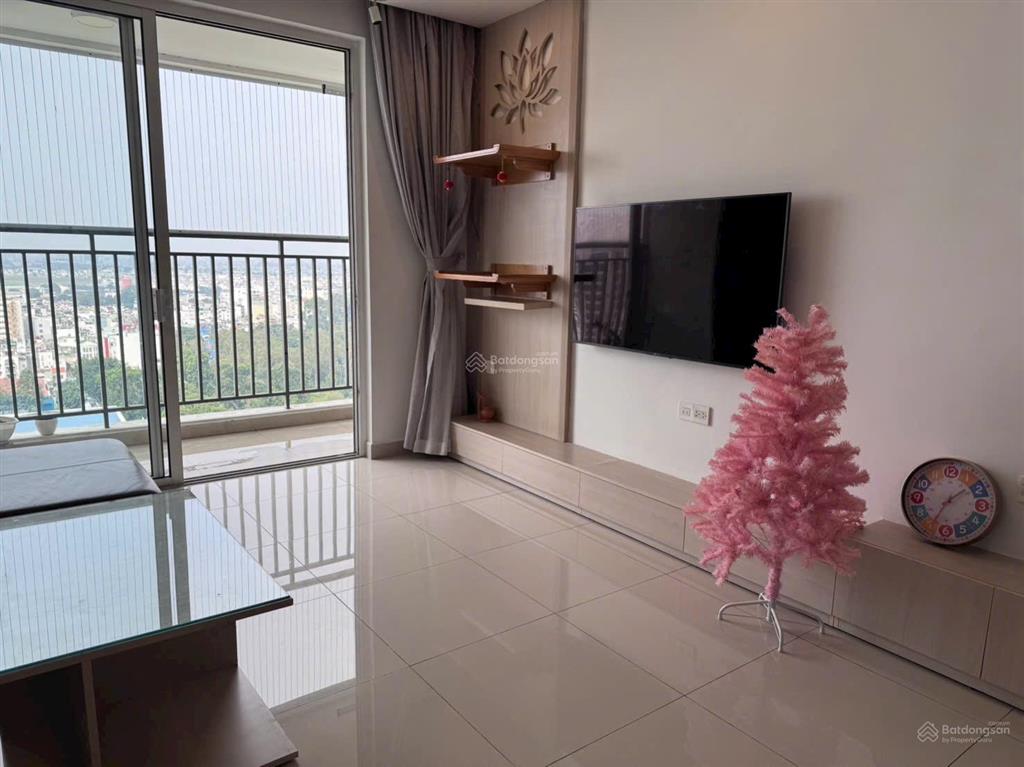 Bán căn hộ 3pn 2wc full nội thất sẵn hđ thuê gần sân bay 98m2 y hình giá 8.05 tỷ nhận nhà ngay