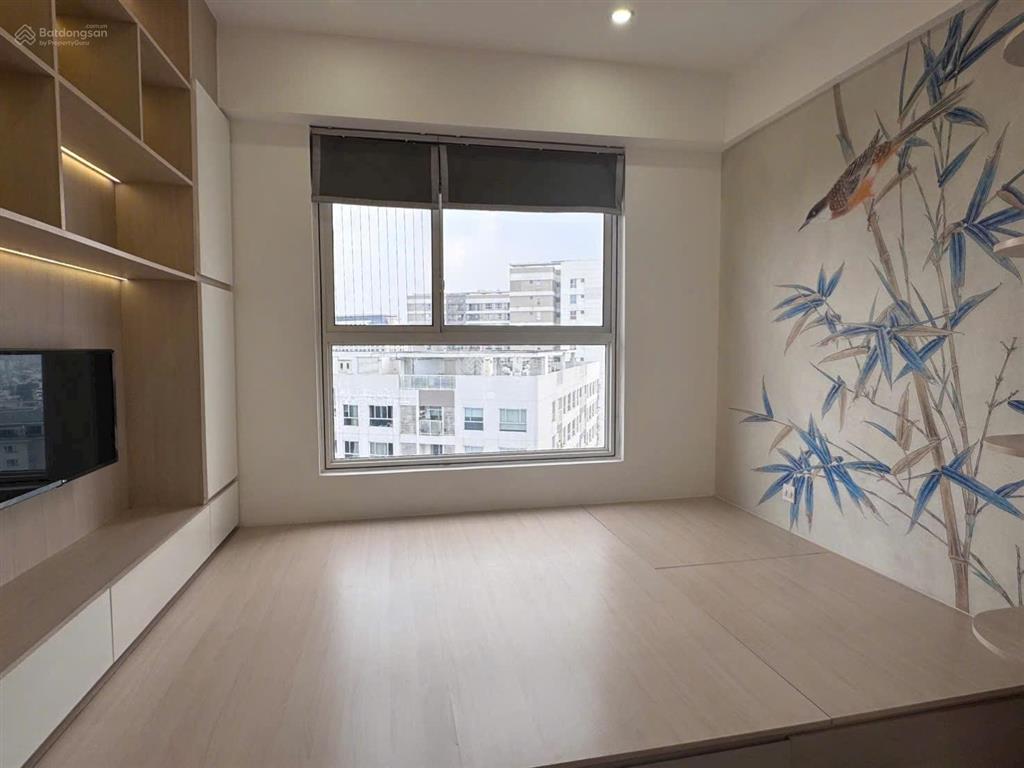 Bán căn hộ 3pn 2wc full nội thất sẵn hđ thuê gần sân bay 98m2 y hình giá 8.05 tỷ nhận nhà ngay