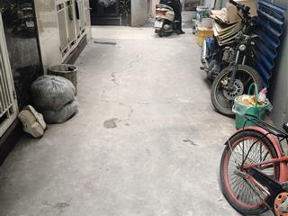 Bán nhà dt 40m2  mt 5m  4 tầng  chỉ nhỉnh 5 tỷ