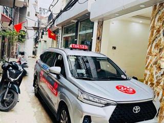 Nhà đẹp phú lương hà đông 5 tầng  dt40m2 nhỉnh 7 đồng , ô tô đố cửa hàng hiếm