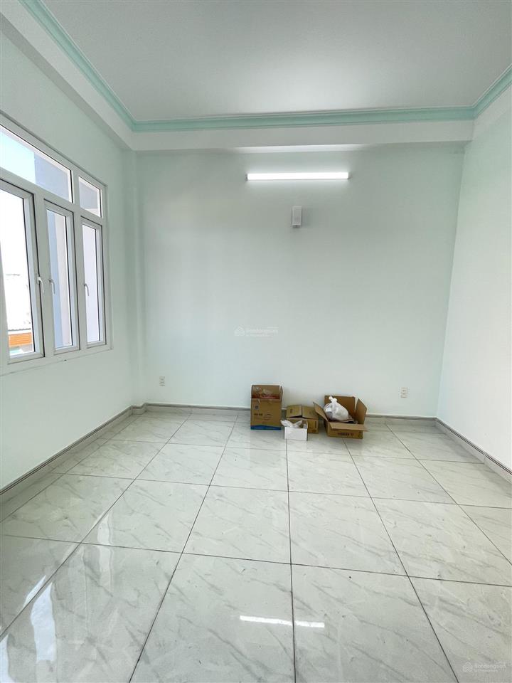 Bán nhà phố 3 tầng thủ đức pháp lý số 1  giá 6,4 tỷ