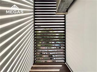 Căn hộ dịch vụ vao cấp  tách bếp  ban công  thiết kế hiện đại