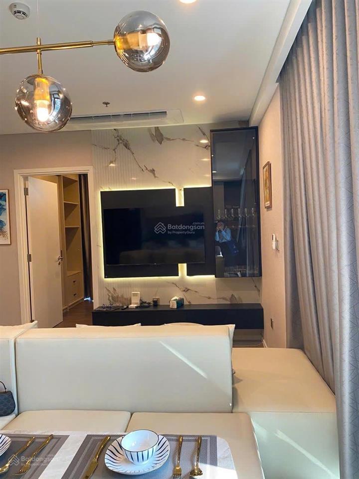 Bán gấp căn filmore  2 ngủ diện tích 72m2 căn góc view cầu trần thị lý đã hoàn thiện vào ở ngay.