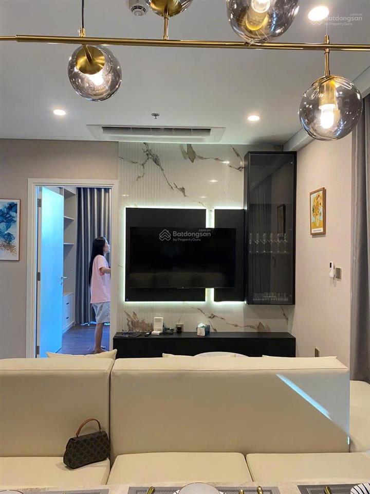 Bán gấp căn filmore  2 ngủ diện tích 72m2 căn góc view cầu trần thị lý đã hoàn thiện vào ở ngay.