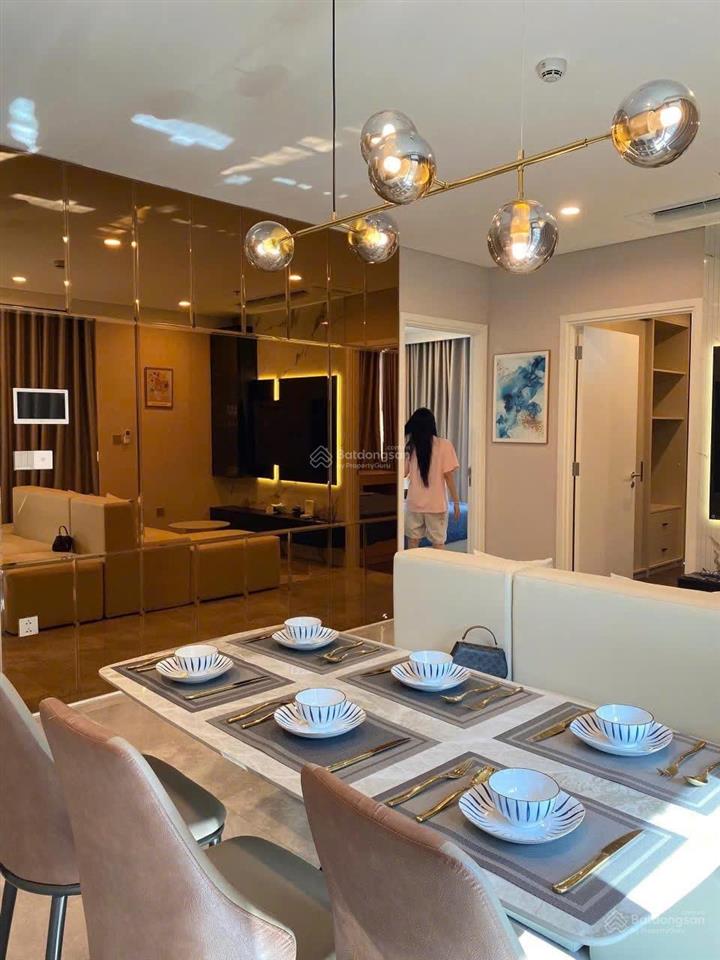 Bán gấp căn filmore  2 ngủ diện tích 72m2 căn góc view cầu trần thị lý đã hoàn thiện vào ở ngay.